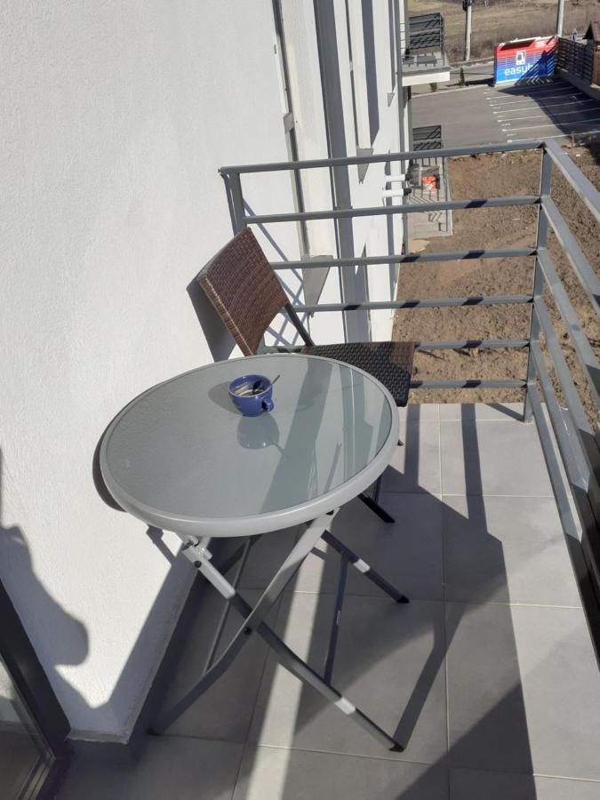 Sara Apartman Livezeni  Exteriör bild